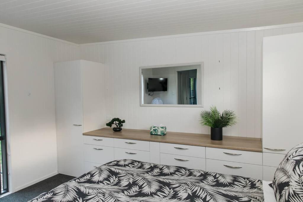 Bombay Hills Modern Retreat Apartman Auckland Kültér fotó