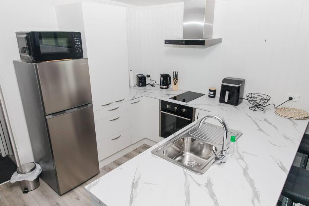 Bombay Hills Modern Retreat Apartman Auckland Kültér fotó