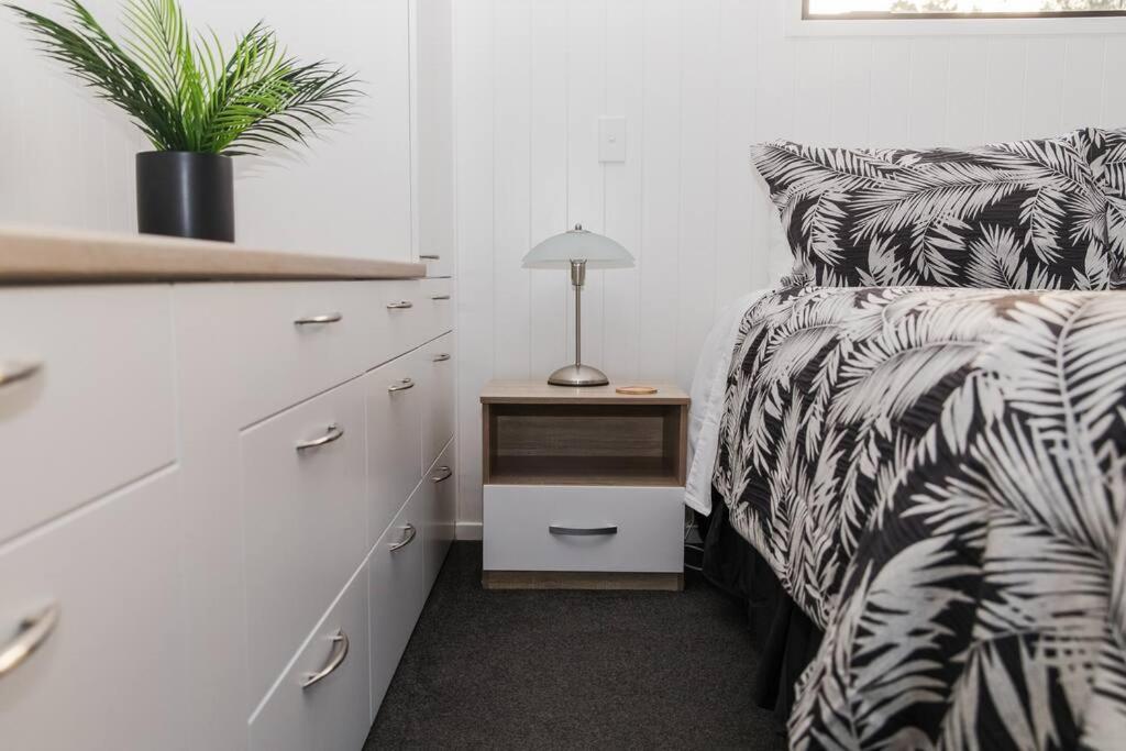 Bombay Hills Modern Retreat Apartman Auckland Kültér fotó